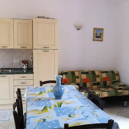 Valledoria Apartments Валледория